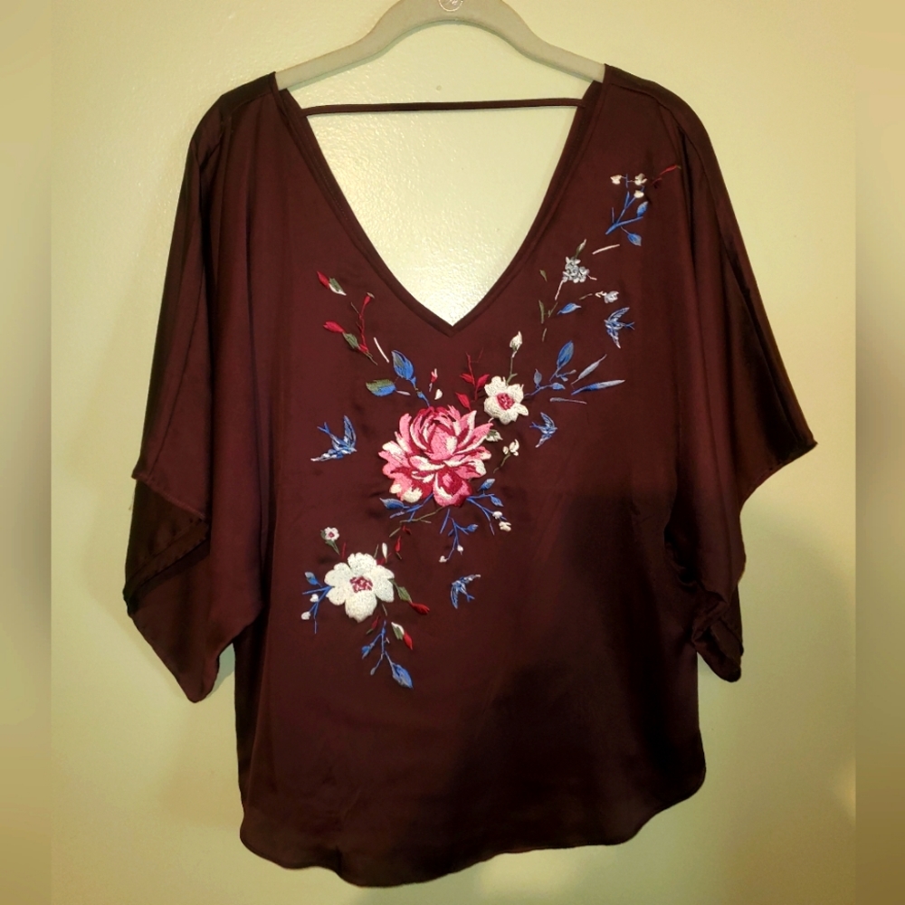 White House Black Market plum extra small embroidered Kimono blouse